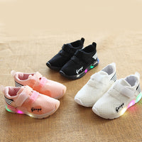 New Glowing Led Sneakers Shoes Girls Boys Children Flat Lighting Shoes Running Sport Casual Kids Shoes April